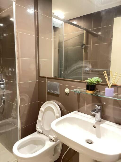 Apartamento The Serene Escape Rockwell Makati City View 1Br Manila Exterior foto