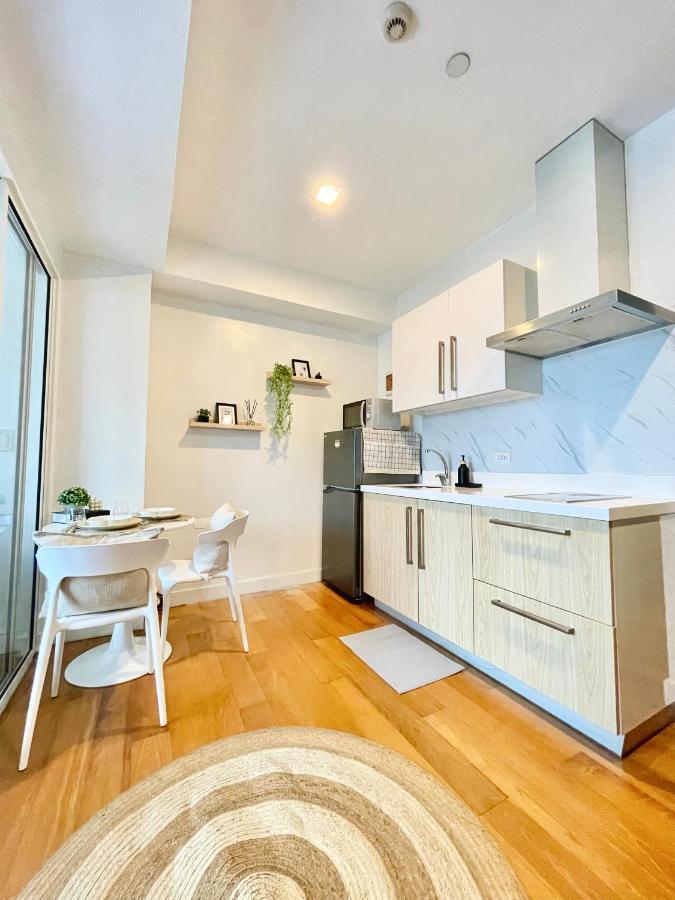 Apartamento The Serene Escape Rockwell Makati City View 1Br Manila Exterior foto